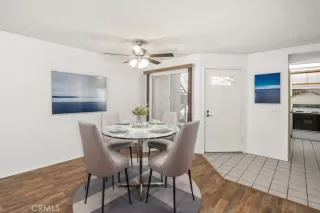 Photo #4: OC24053082 Listing