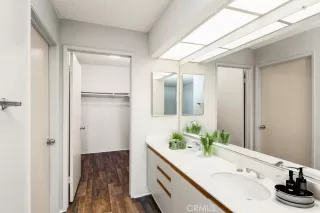 Photo #6: OC24053082 Listing