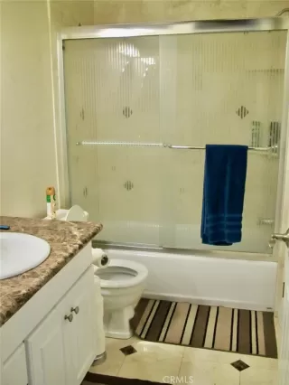 Photo #5: OC24053895 Listing 