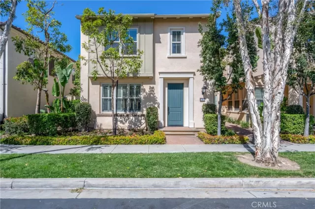 MLS: OC24053969 Condo For Sale