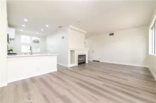 Photo #6: OC24054043 Listing 