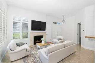 Photo #4: OC24054155 Listing