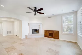 Photo #4: OC24054282 Listing