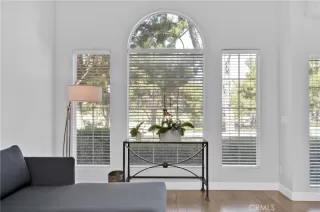 Photo #3: OC24054302 Listing 