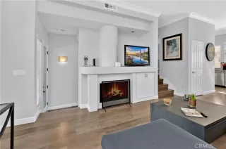 Photo #4: OC24054302 Listing 