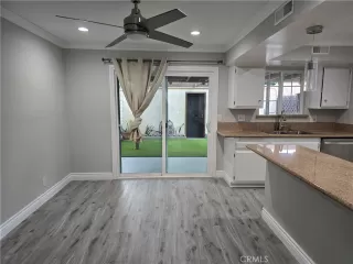 Photo #4: OC24054662 Listing 