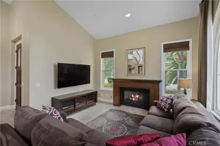 Photo #2: OC24054736 Listing 