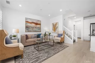 Photo #2: OC24054772 Listing 