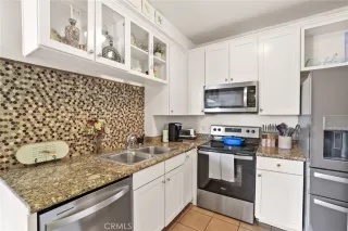 Photo #6: OC24054876 Listing 