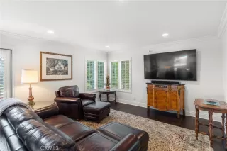 Photo #4: OC24054881 Listing 