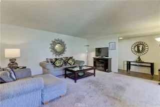 Photo #3: OC24055346 Listing 