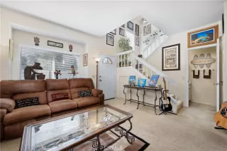 Photo #3: OC24055784 Listing 