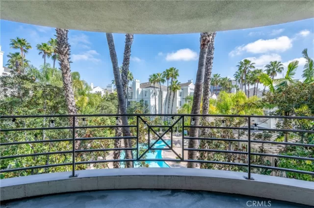 MLS: OC24056674 Condo For Sale