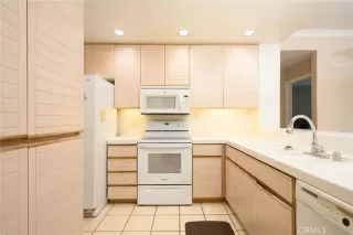 Photo #3: OC24056820 Listing