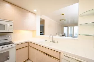 Photo #5: OC24056820 Listing