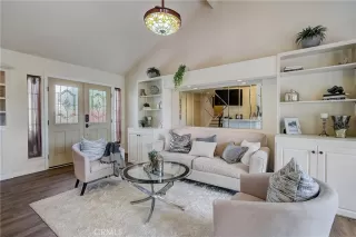 Photo #4: OC24057570 Listing 