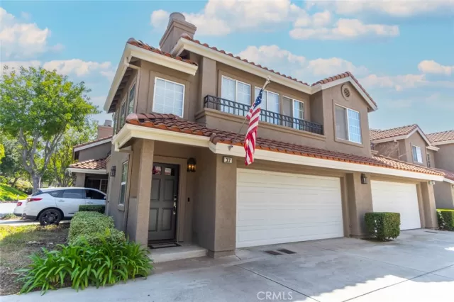 MLS: OC24057889 Condo For Sale