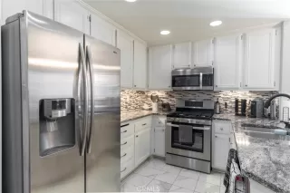 Photo #4: OC24057889 Listing 