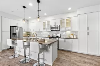 Photo #2: OC24058342 Listing 