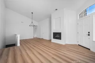 Photo #4: OC24058483 Listing 