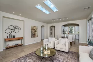 Photo #3: OC24058519 Listing 