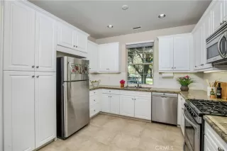 Photo #6: OC24058519 Listing 