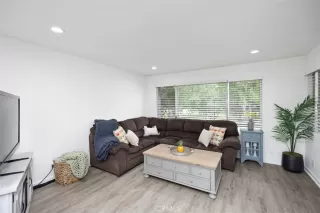 Photo #6: OC24059208 Listing 