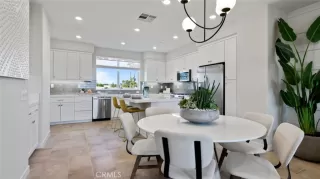 Photo #6: OC24059310 Listing 