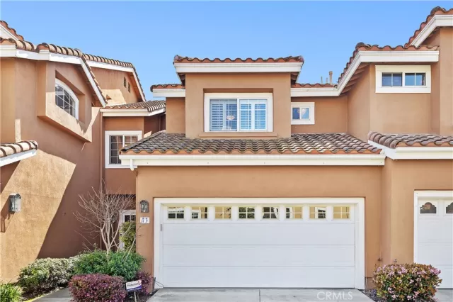 MLS: OC24059342 Condo For Sale