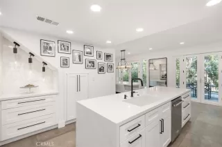 Photo #1: OC24059759 Listing 