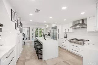 Photo #2: OC24059759 Listing 