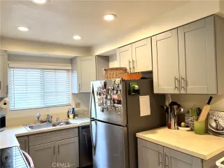 Photo #4: OC24059784 Listing