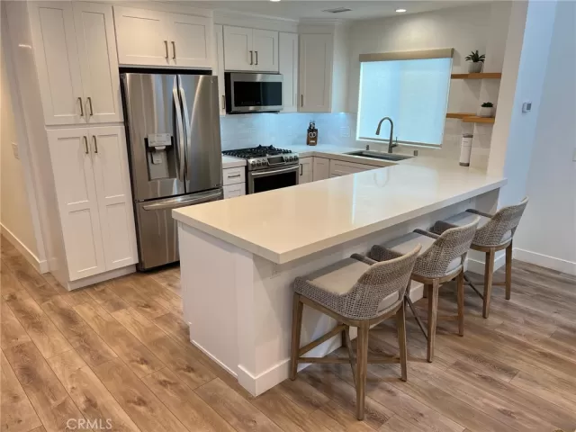 MLS: OC24059925 Condo For Sale