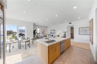 Photo #2: OC24060544 Listing