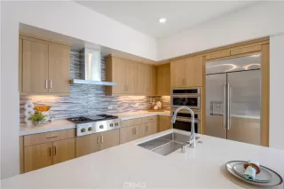 Photo #4: OC24060544 Listing