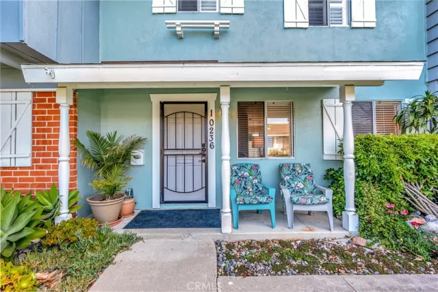 MLS: OC24060943 Condo For Sale