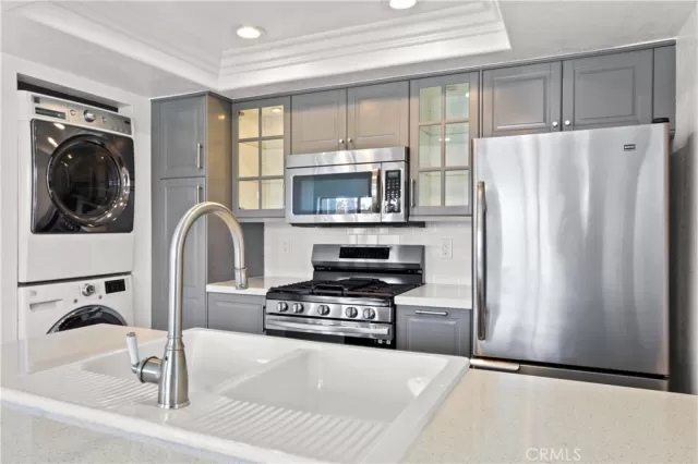 MLS: OC24061674 Condo For Sale