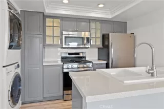 Photo #3: OC24061674 Listing 