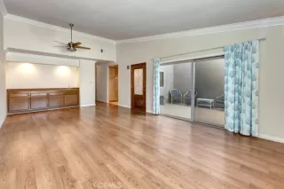 Photo #4: OC24062256 Listing 