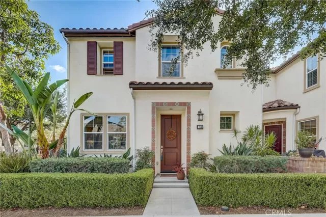 MLS: OC24062297 Condo For Sale