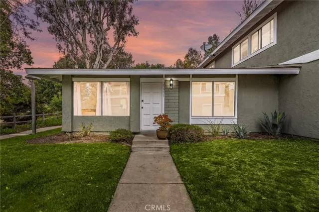 MLS: OC24062319 Condo For Sale