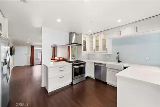 Photo #6: OC24062319 Listing