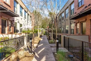 Photo #3: OC24062758 Listing