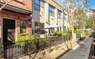 Photo #5: OC24062758 Listing