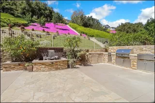 Photo #1: OC24062804 Listing 