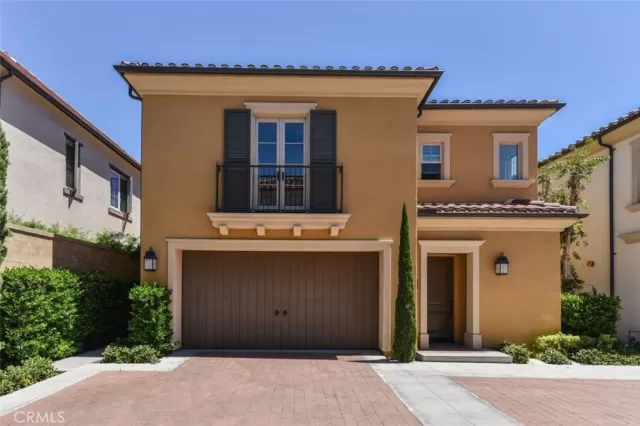 MLS: OC24062914 Condo For Sale