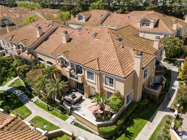 MLS: OC24063150 Condo For Sale