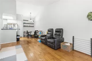 Photo #3: OC24063400 Listing 