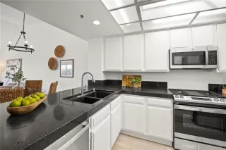 Photo #3: OC24063557 Listing 