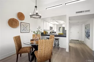 Photo #4: OC24063557 Listing 